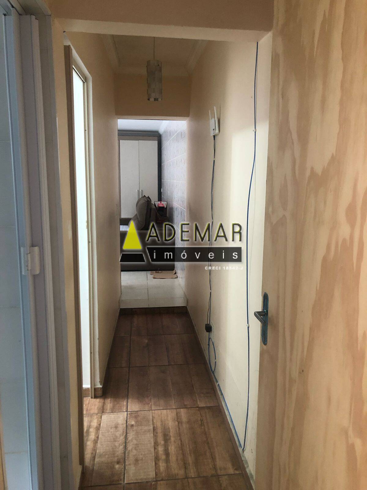 Casa à venda com 3 quartos, 225m² - Foto 4