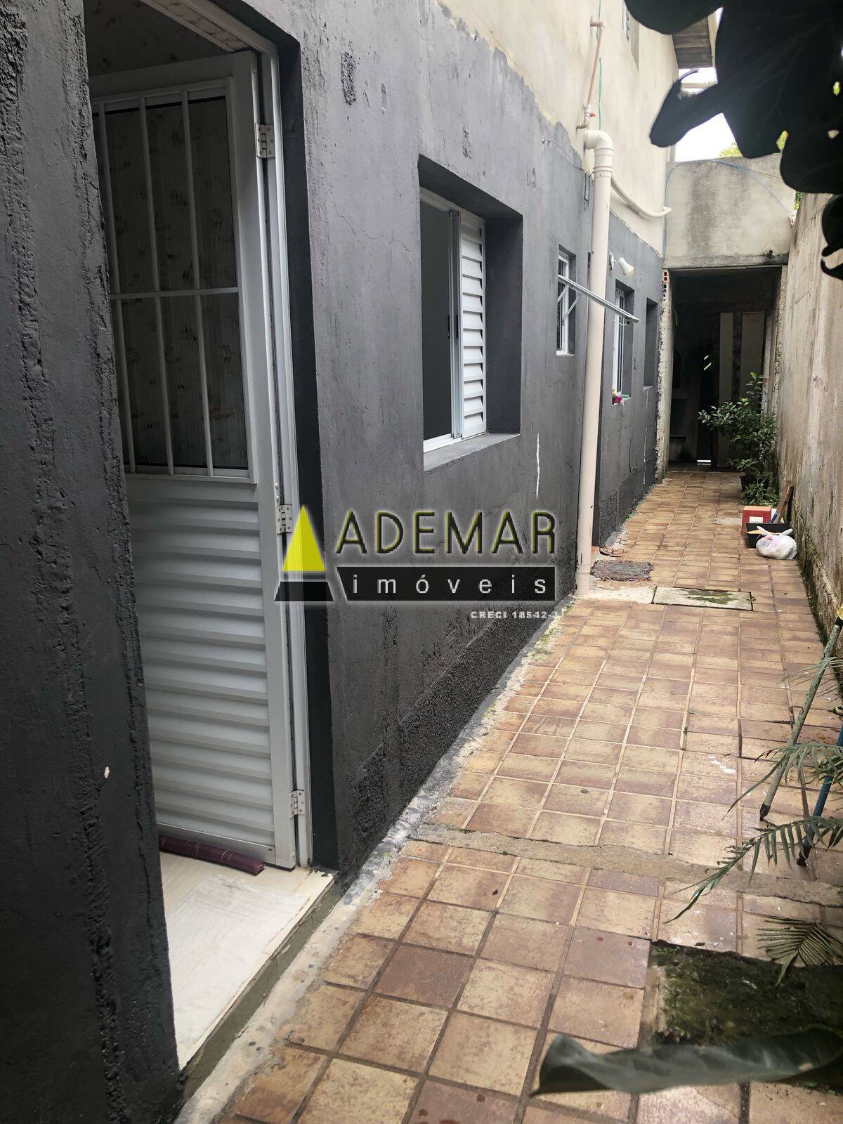 Casa à venda com 3 quartos, 225m² - Foto 8