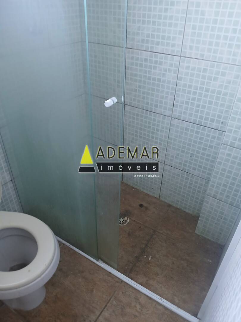 Casa para alugar com 1 quarto, 30m² - Foto 5