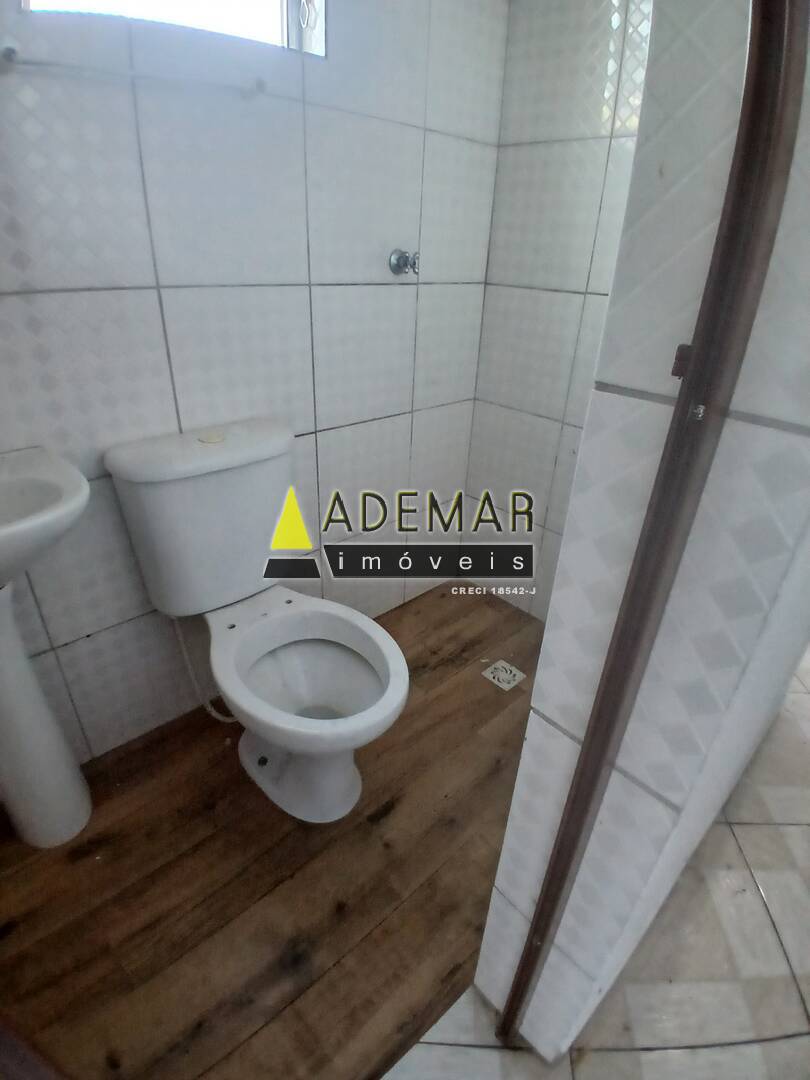 Casa para alugar com 1 quarto, 40m² - Foto 5