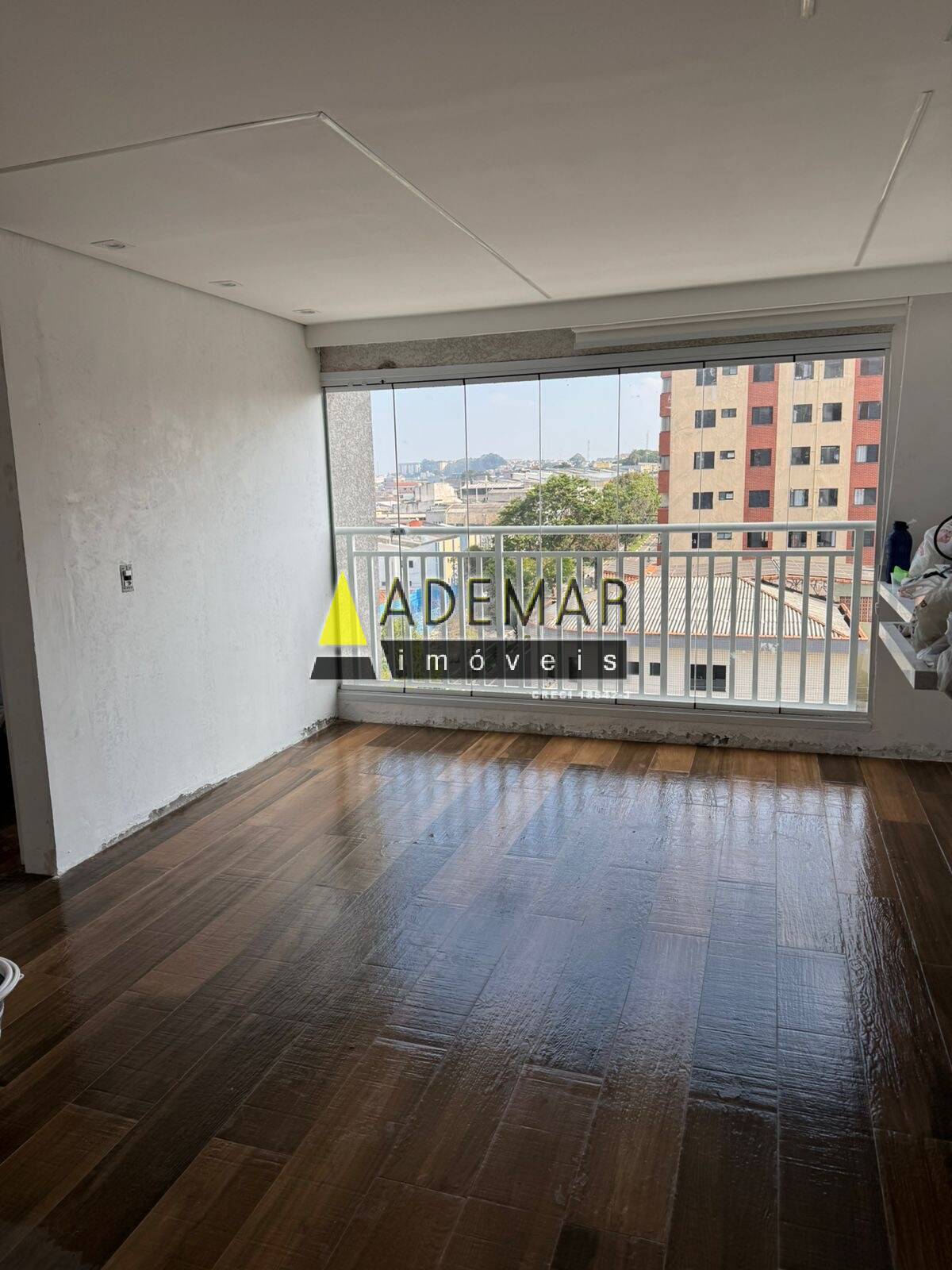 Apartamento à venda com 2 quartos, 44m² - Foto 1