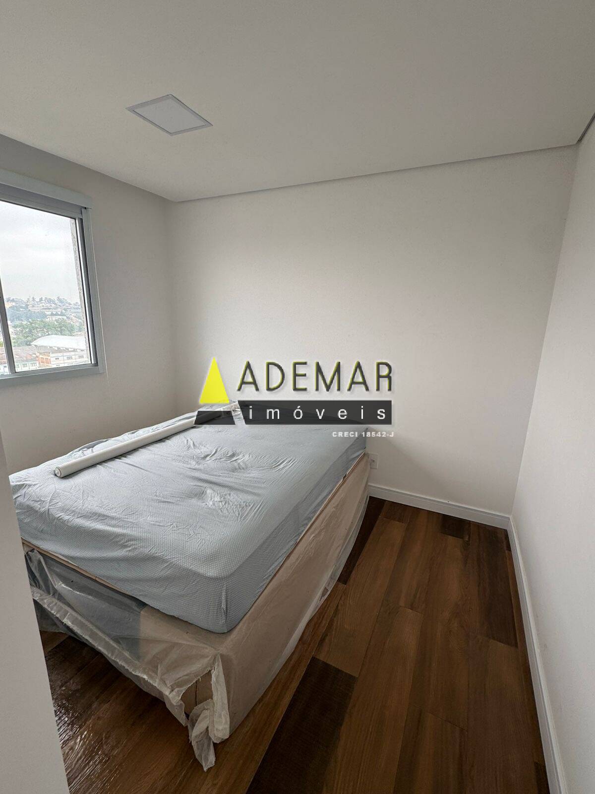 Apartamento à venda com 2 quartos, 44m² - Foto 2