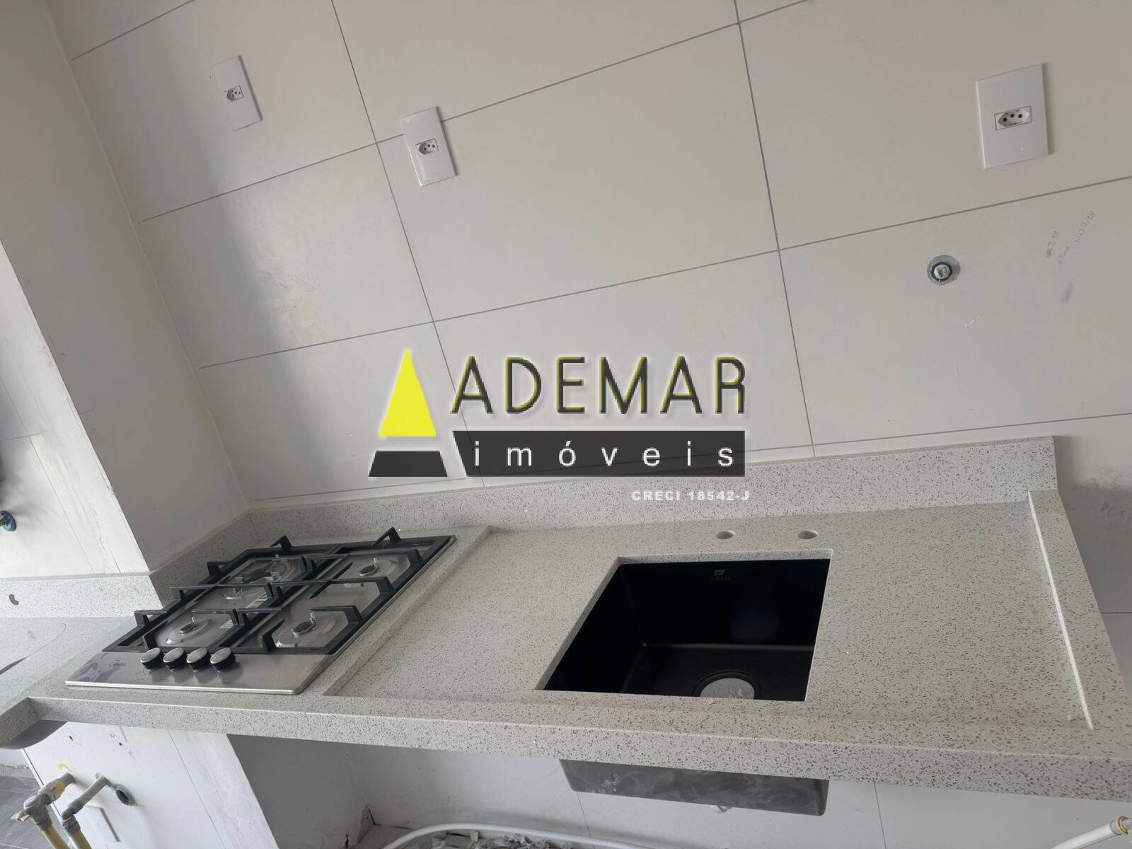 Apartamento à venda com 2 quartos, 44m² - Foto 10