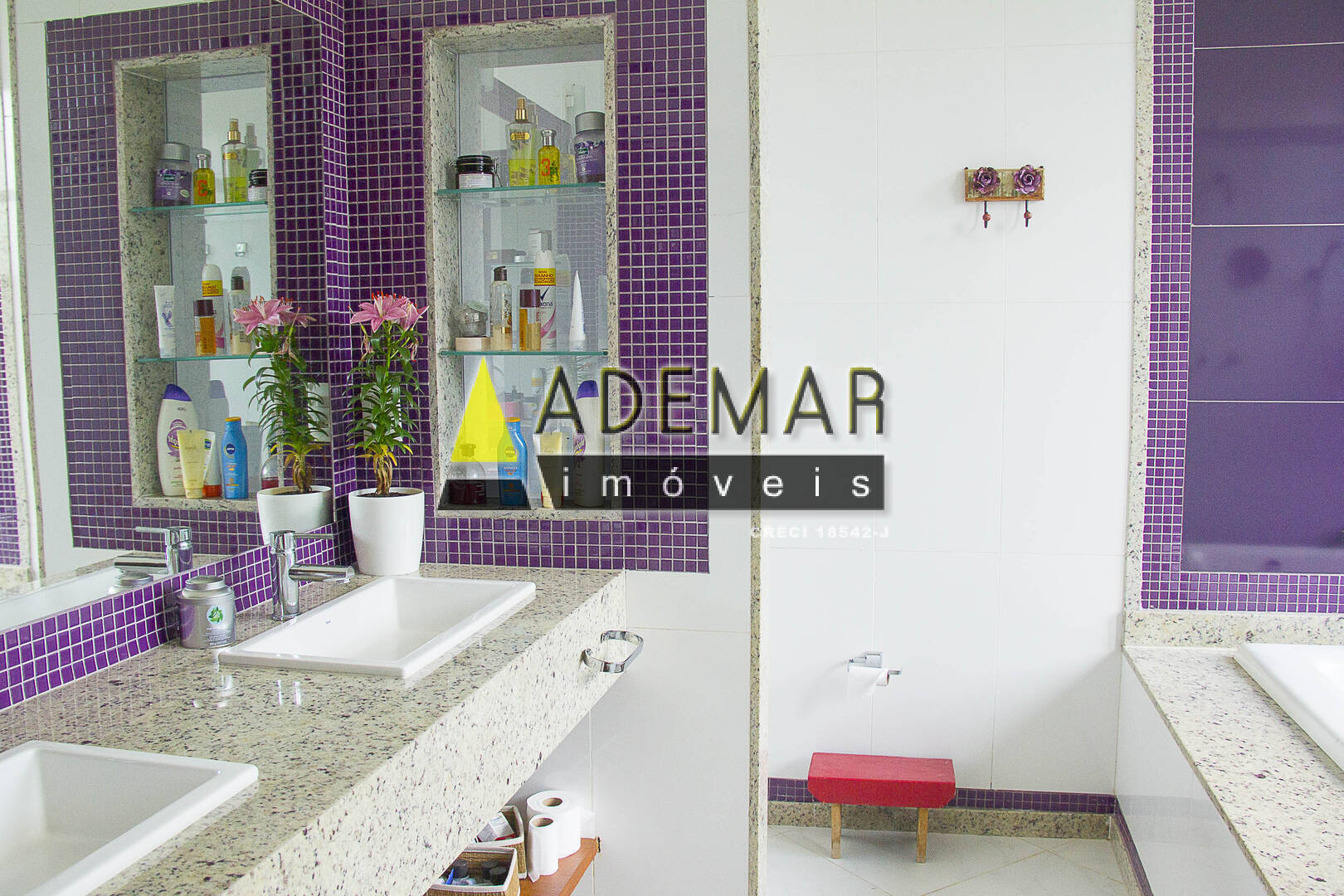Casa à venda com 7 quartos, 2260m² - Foto 33
