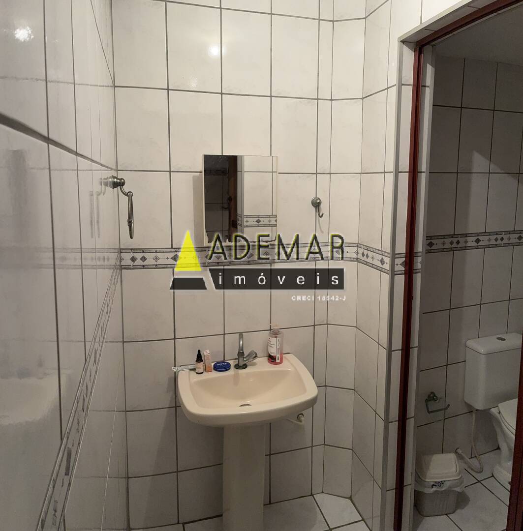 Casa à venda com 4 quartos, 150m² - Foto 10