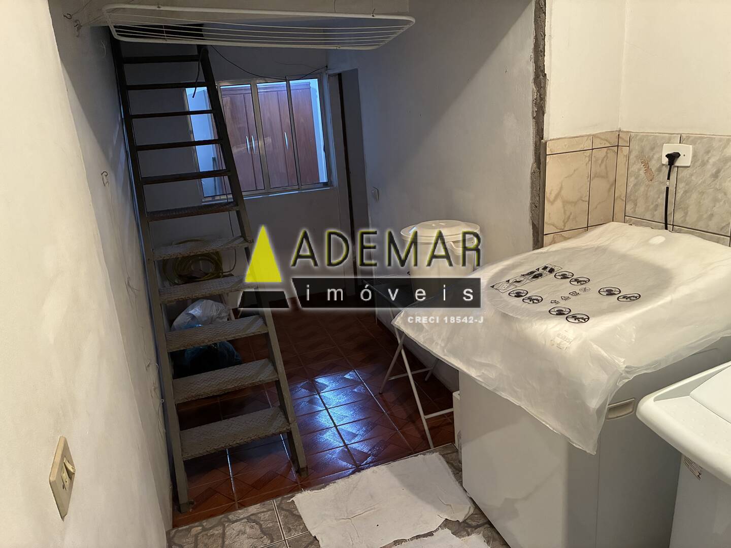 Casa à venda com 4 quartos, 150m² - Foto 11