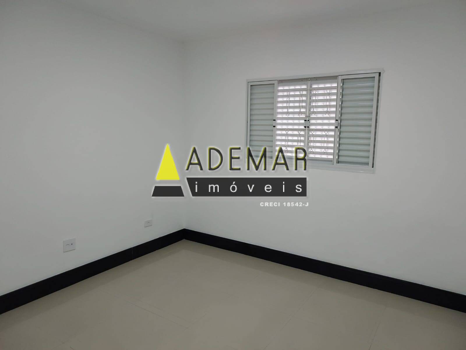 Casa, 3 quartos, 250 m² - Foto 3