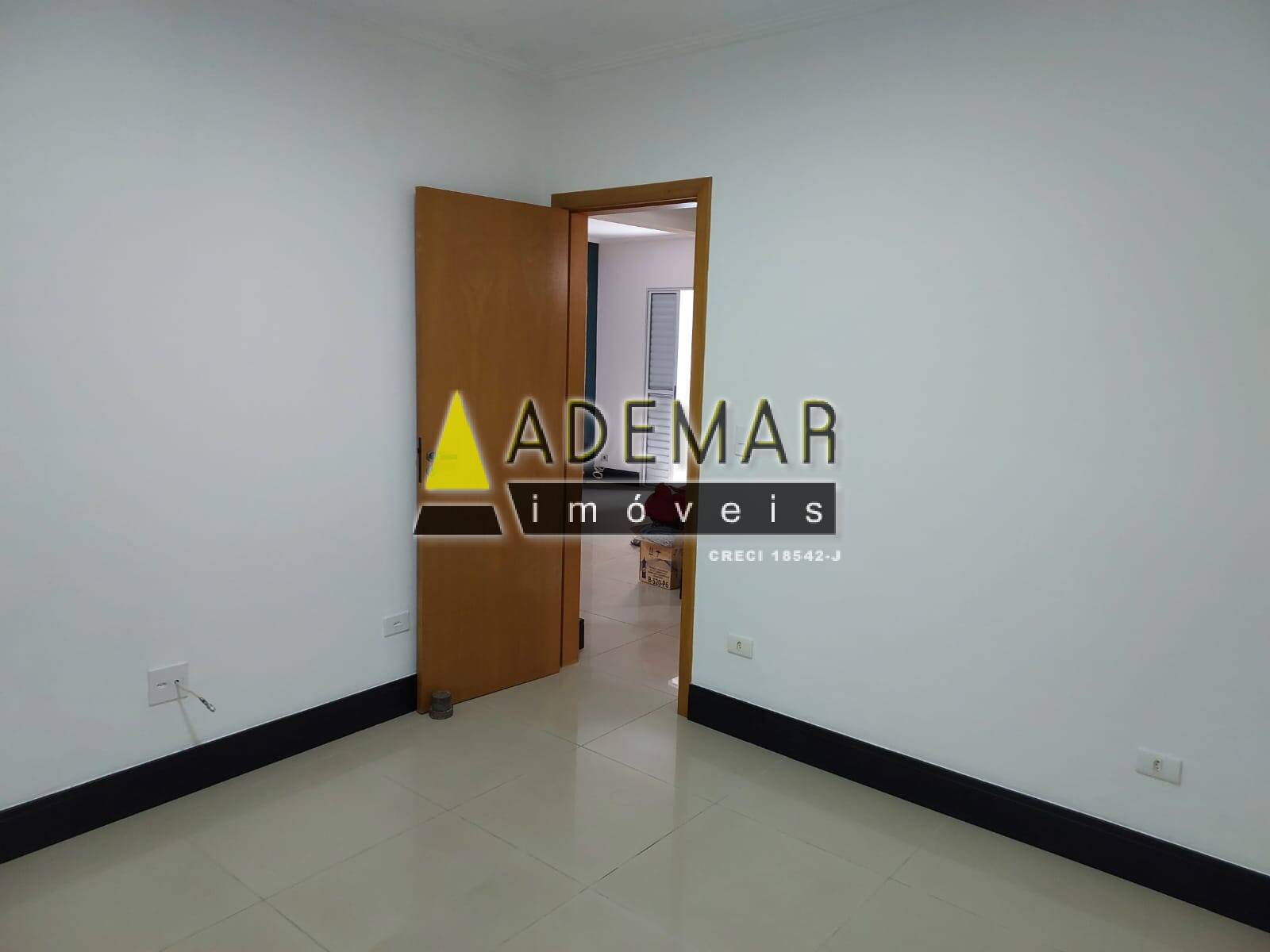 Casa, 3 quartos, 250 m² - Foto 9